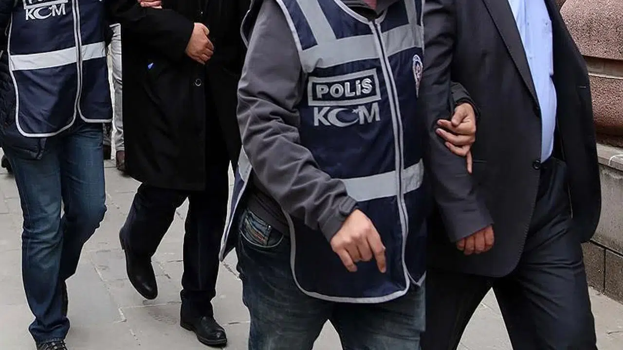 İBB soruşturmasında gözaltına alınan 24 şüpheliden 12'si tutuklandı