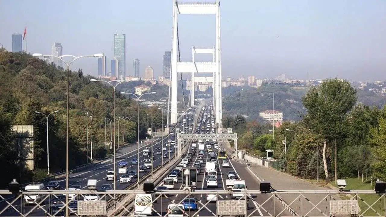 Kurban Bayramı'nda köprü ve otoyollar ücretsiz mi? Karar Resmi Gazete'de yayımlandı