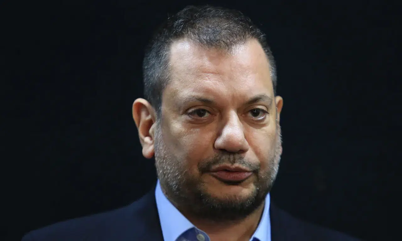 Ertuğrul Doğan canlı yayında açıkladı: Malinovskyi ve Thierry Karadeniz transferleri tamamlandı