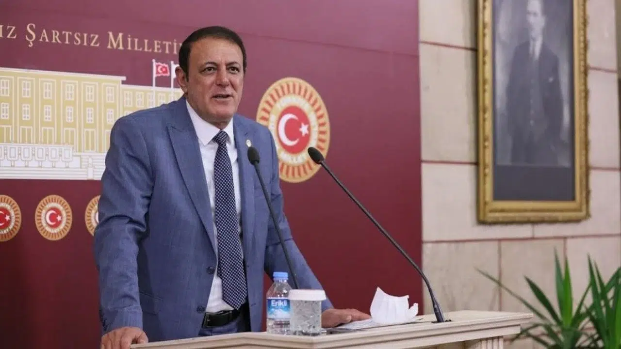 CHP Milletvekilinden Özgür Özel'i Kızdıracak Açıklama: "Kılıçdaroğlu'nun Talimatlarına Uygun Hareket Ediyoruz"