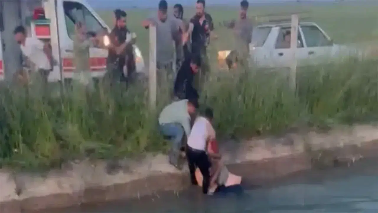 Kanala uçan araçtaki 2 kadın polisi kurtarmak isterken hayatını kaybetti