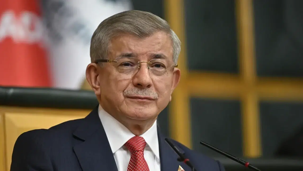 Ahmet Davutoğlu: “76 belediye başkanı son 2 yılda AK Parti’ye geçti”
