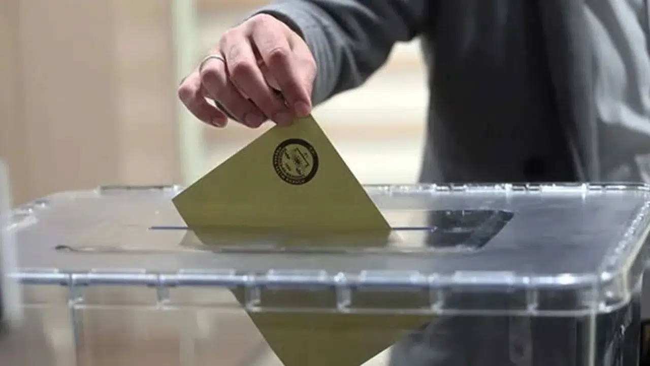 6 beldede yeniden seçim heyecanı, binlerce seçmen sandık başına gidiyor
