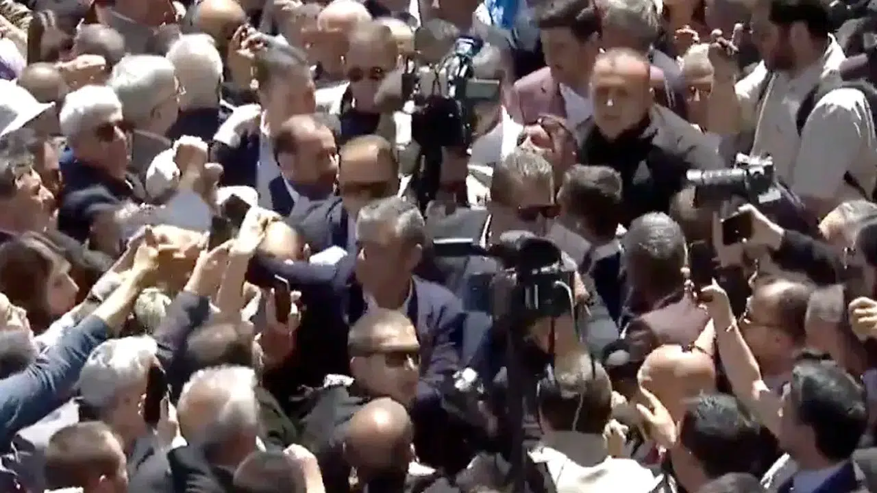 Özgür Özel Güvenpark'ta partililerin 'Hain Kılıçdaroğlu' sloganı için ne dedi