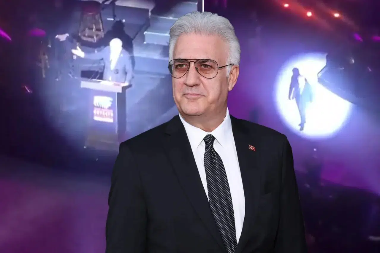 Tamer Karadağlı'ya şok! Seyirciler tarafında yuhalandı