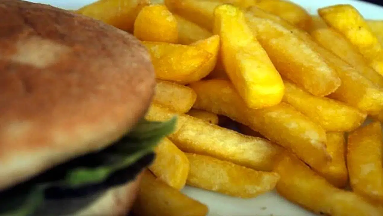 Dev fast food zinciri çöktü! 729 restoranını daha kapatıyor