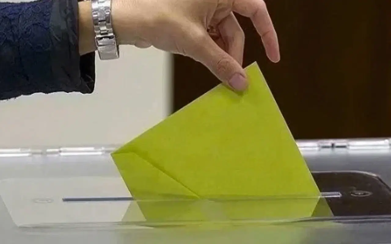 CHP’de “mutlak butlan” sonrası ilk anket sonuçları açıklandı: İşte dikkat çeken araştırma