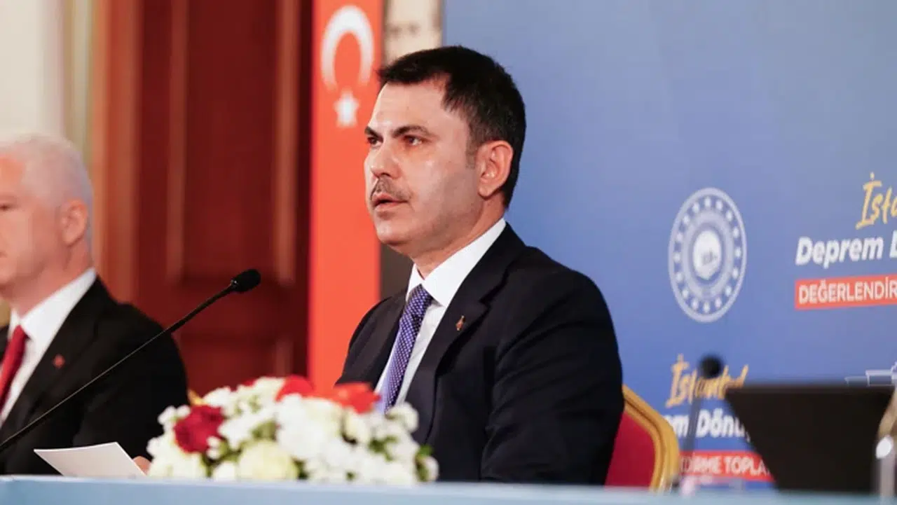 Bakan Kurum’dan 19 Mayıs mesajı: “Yeniden diriliş ruhunu yaşadığımız gündür”
