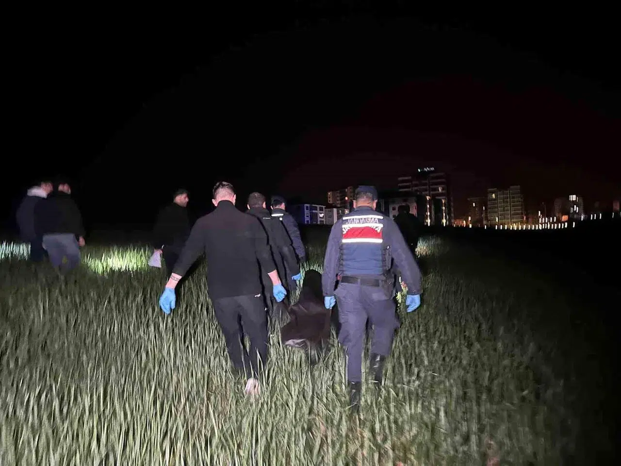 Yaşlı adamı tarlada bıçaklayarak öldüren şüpheli yakalandı