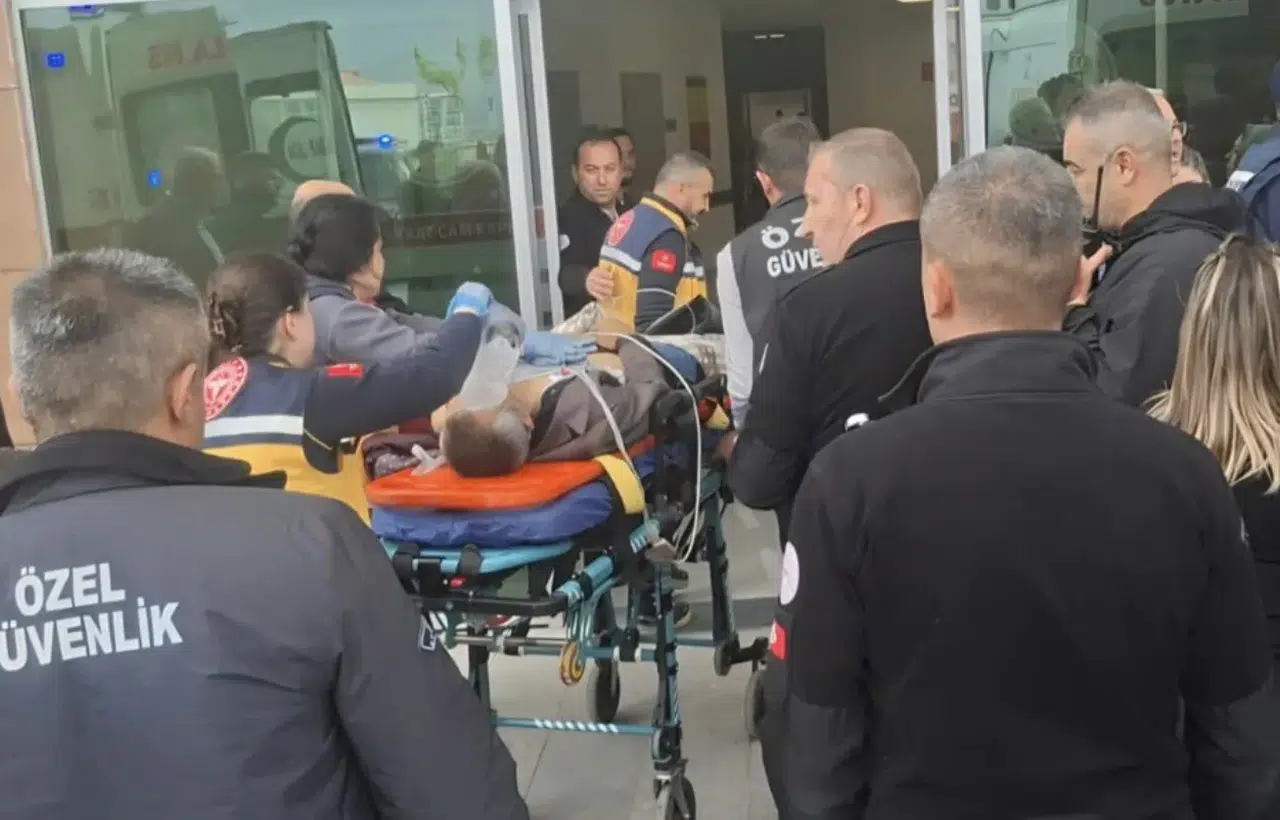 Niğde'de iki aile arasındaki silahlı kavga: Amca hayatını kaybetti, yeğeni yaralandı
