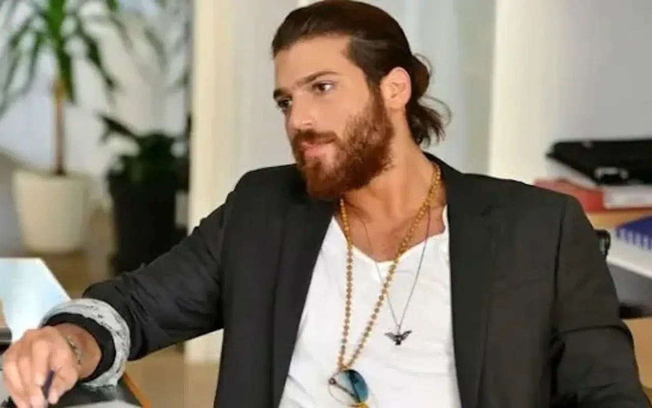 Can Yaman’dan yeni imaj paylaşımı sakalsız hali dikkat çekti