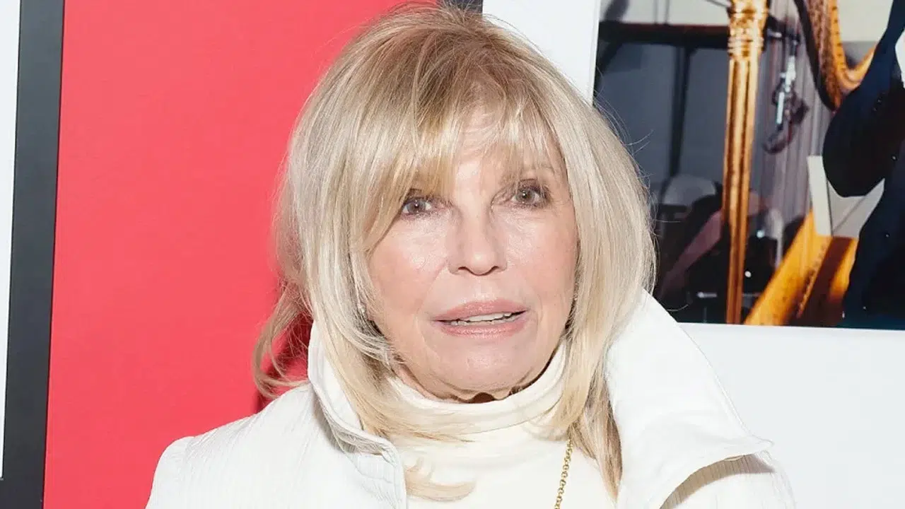 Nancy Sinatra'dan babası hakkında dikkat çeken itiraf: "İsrail için para taşınmasına yardım etti"