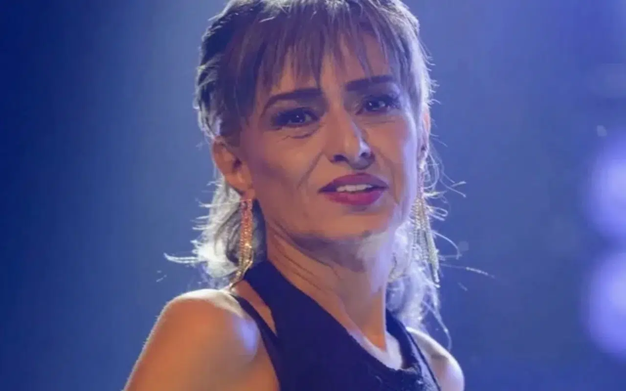 Yıldız Tilbe’nin sahne öncesi makyaj tercihi gündem oldu