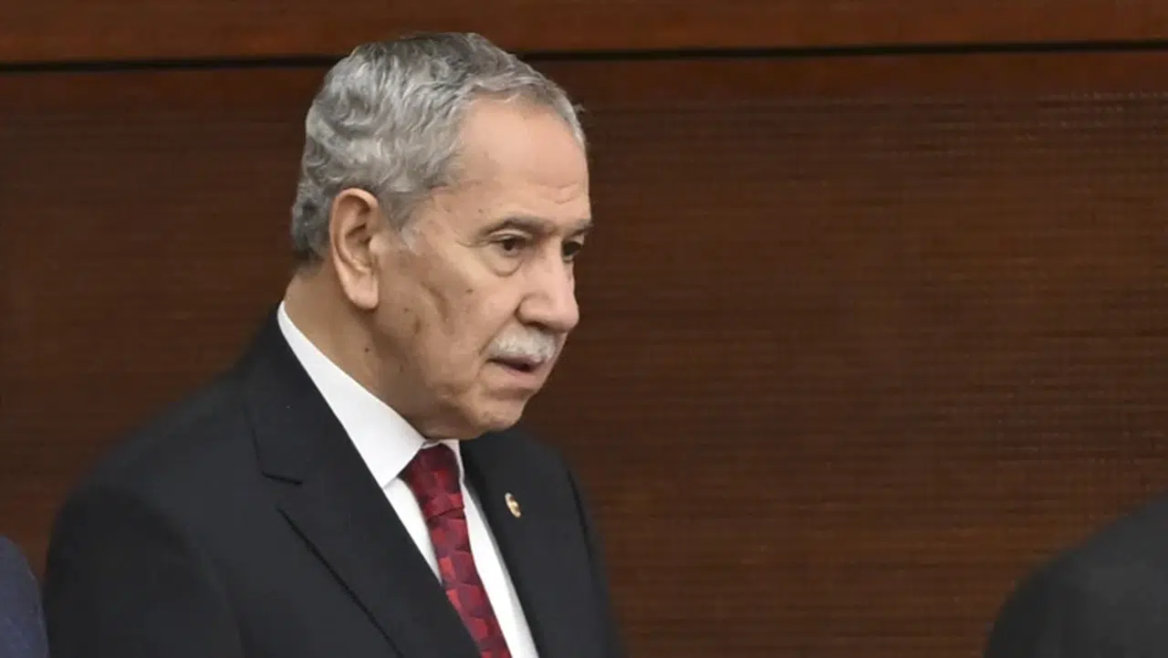 Bülent Arınç'tan 'yeni parti' açıklaması