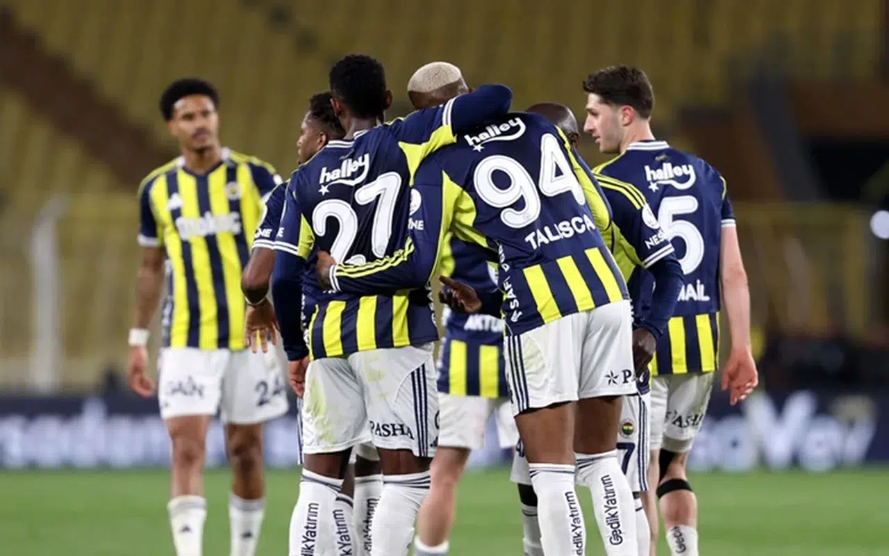 Fenerbahçe’de büyük operasyon: 12 ayrılık birden gündemde