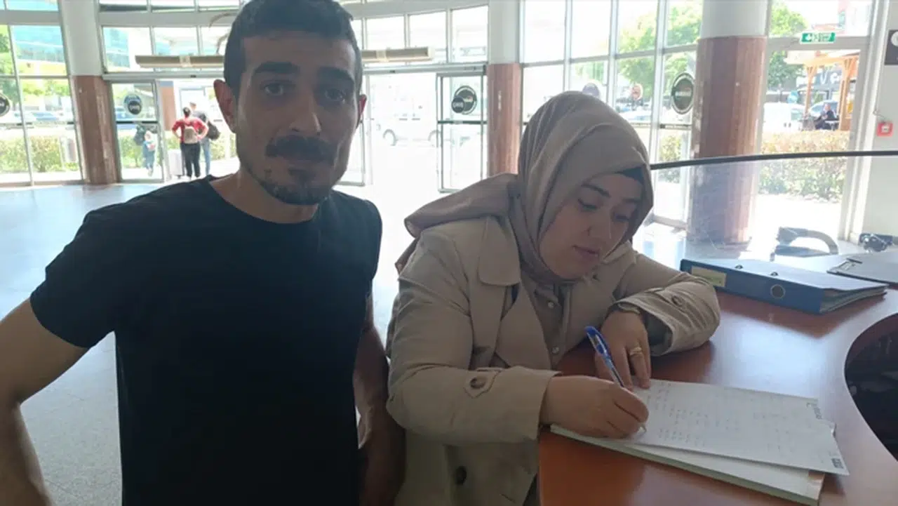 Terminalde unutulan altın dolu çanta sahibine teslim edildi
