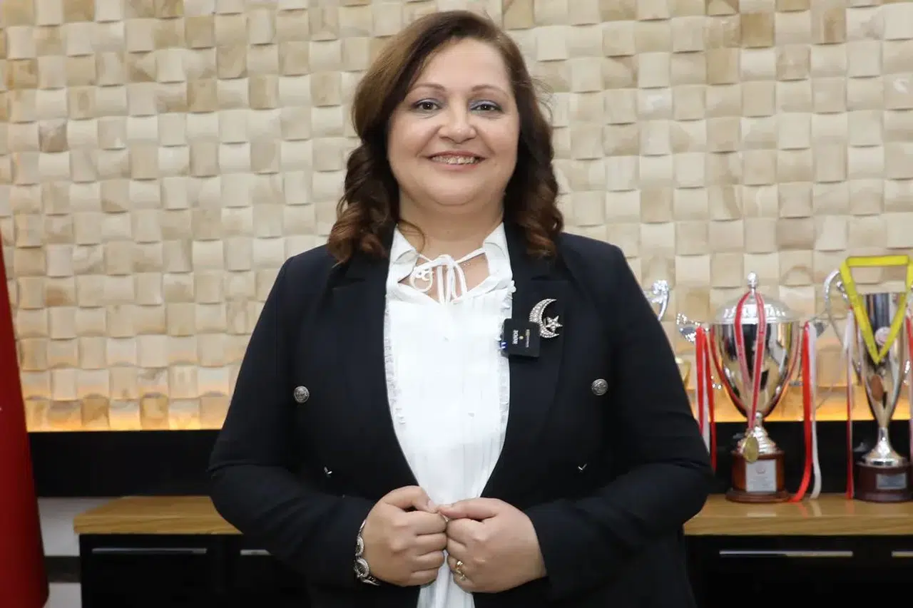 Burcu Köksal "AK Parti'ye katılıyorum" diyerek duyurdu
