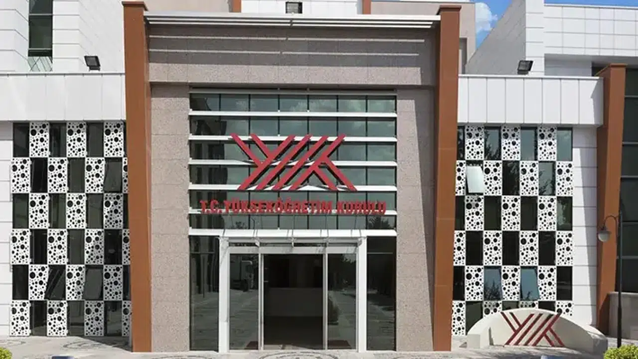YÖK Başkanı Özvar’dan Bilgi Üniversitesi açıklaması: “Sınavlarınızdan başka bir şey düşünmeyin”