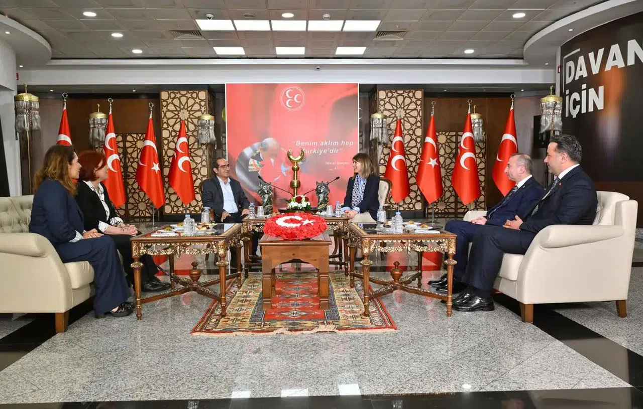 MHP heyeti siyasi partilerle bayramlaştı: “Somut adım” mesajı