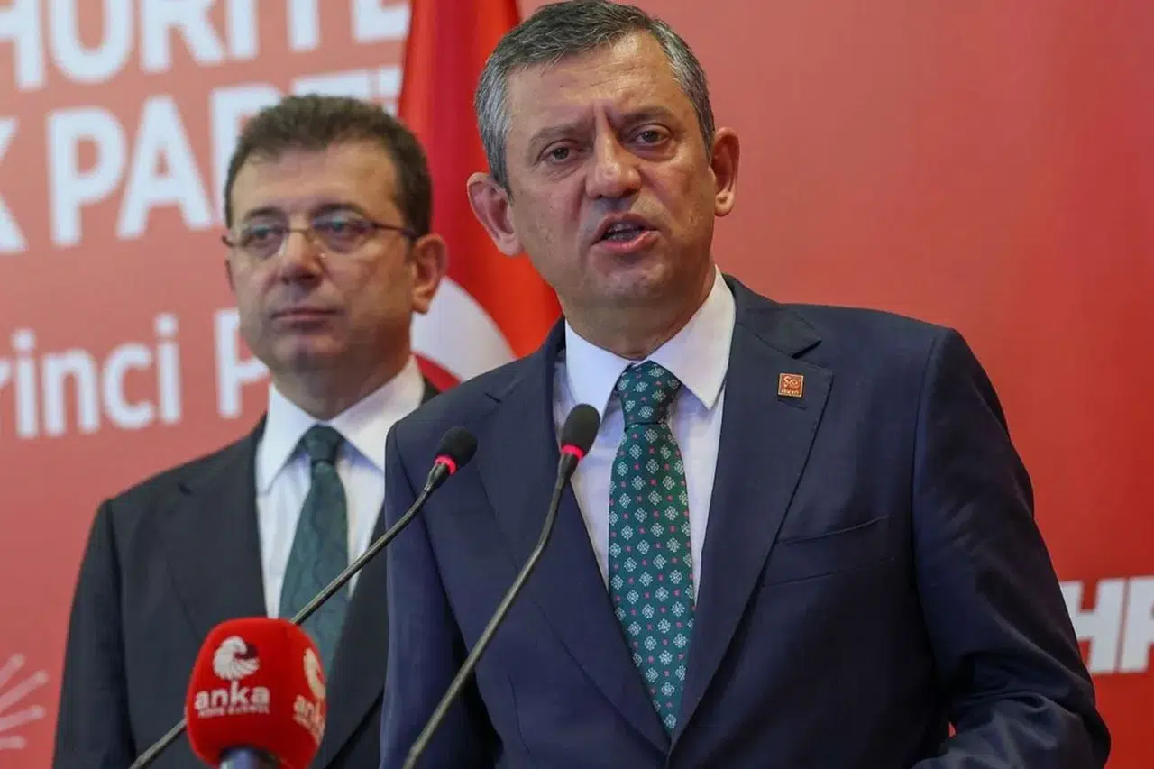 Özgür Özel, Kurultay kararının ardından ilk kez İmamoğlu ile görüştü