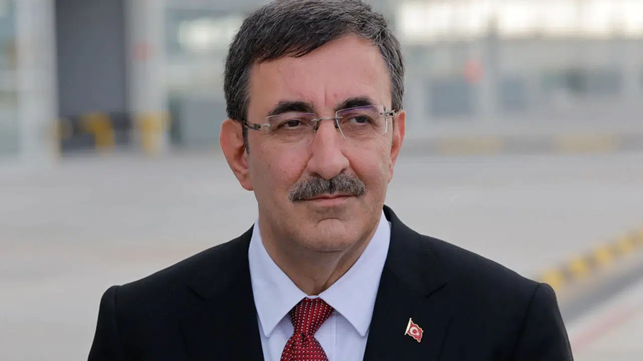 Cumhurbaşkanı Yardımcısı Cevdet Yılmaz’dan 1 Mayıs Emek ve Dayanışma Günü mesajı