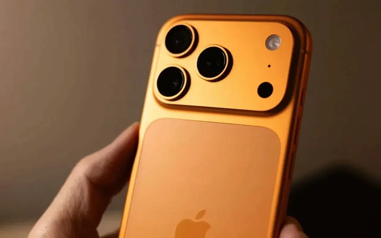 Yeni iPhone’un ilk görüntüleri sızdı: Apple’ın merakla beklenen telefonu gündem oldu