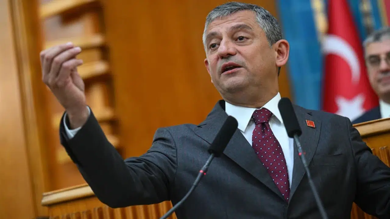 CHP’den istifa iddialarına net yanıt: Özgür Özel için açıklama geldi