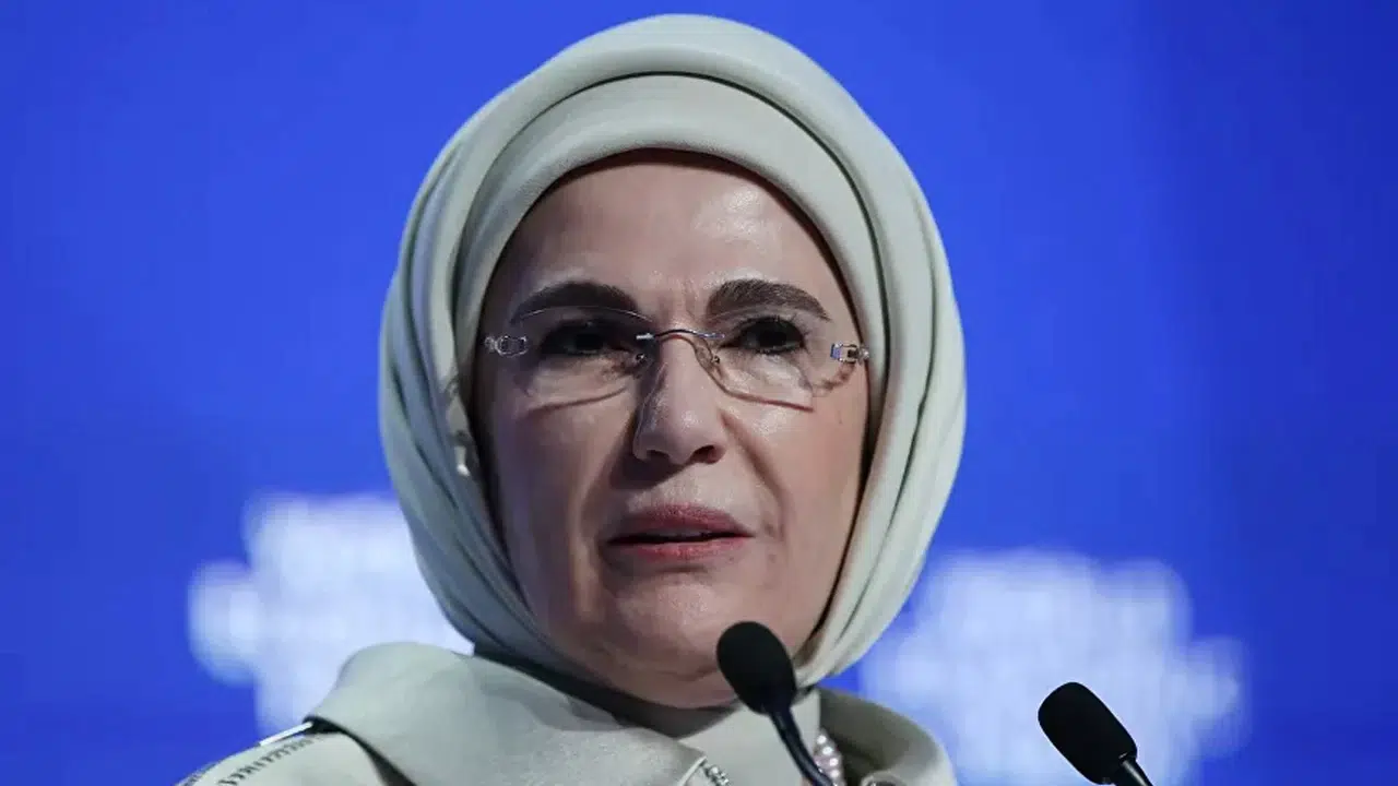 Emine Erdoğan’dan fetih yıl dönümü mesajı: “Bir medeniyet anlayışının zaferidir”