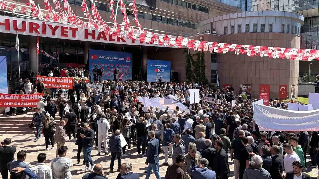 Kılıçdaroğlu Bayramlaşma Etkinliği İçin CHP Genel Merkezi'nde Son Dokunuşlar Yapıldı