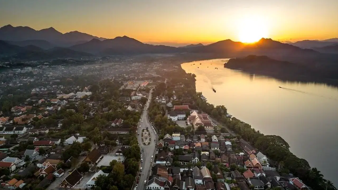 Laos’ta mağarada mahsur kalan 5 kişi sağ kurtarıldı