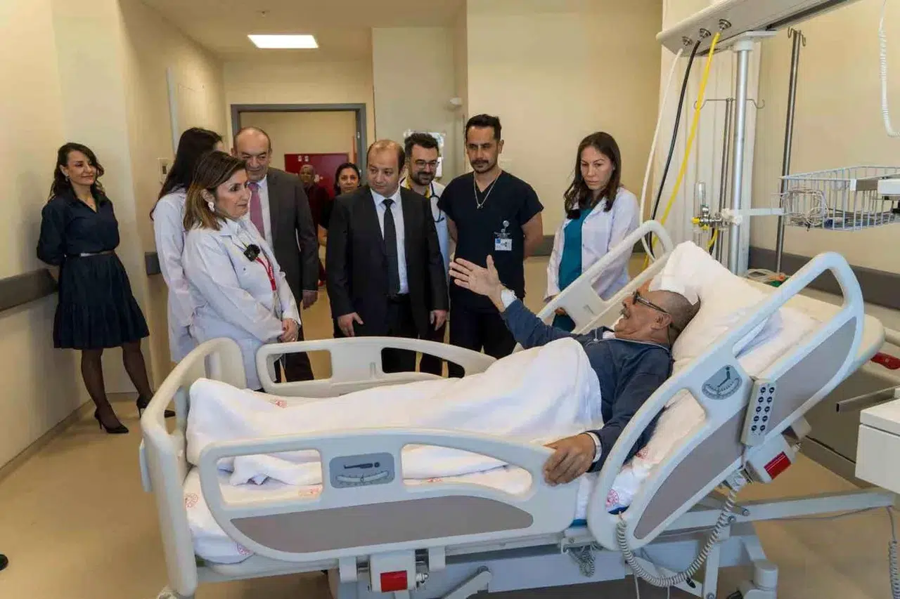 Manisa'da beyin pili ameliyatıyla yeniden yürümeye başladı