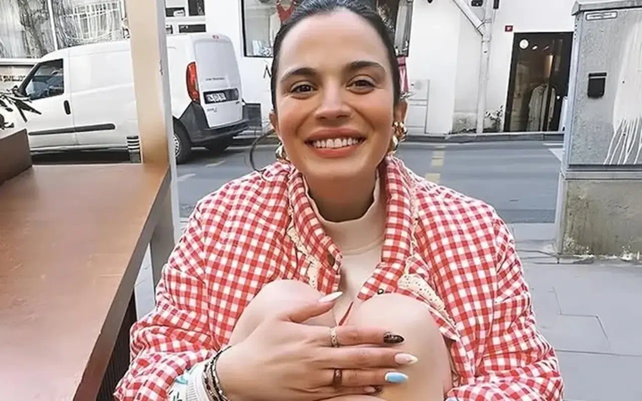 Aslı Bekiroğlu'ndan aşk itirafı: "Bir yıldır birlikteyiz"