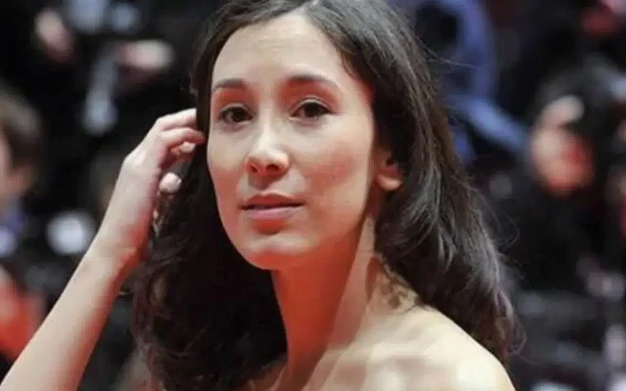 Sibel Kekilli düğün dansıyla sosyal medyanın gündemine oturdu