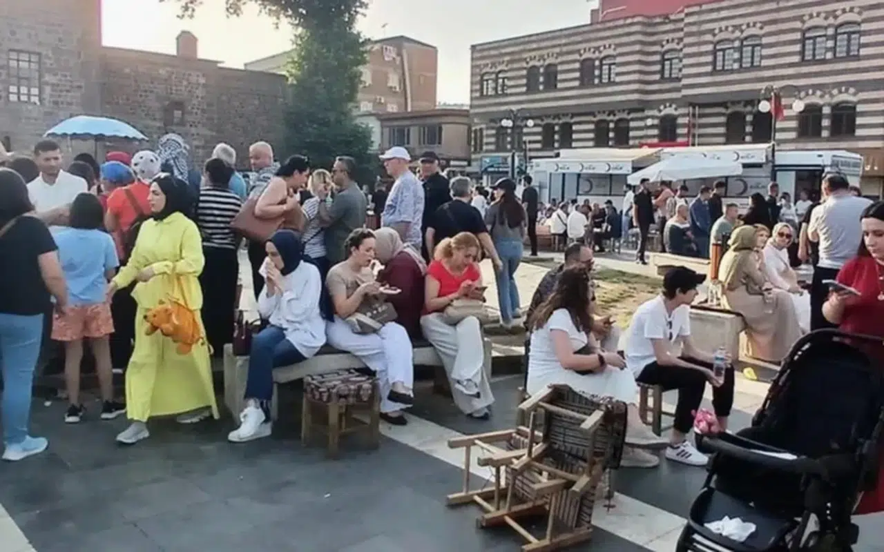 Bayramda Diyarbakır’a turist akını: Tercihleri ciğer ve kahvaltı oldu