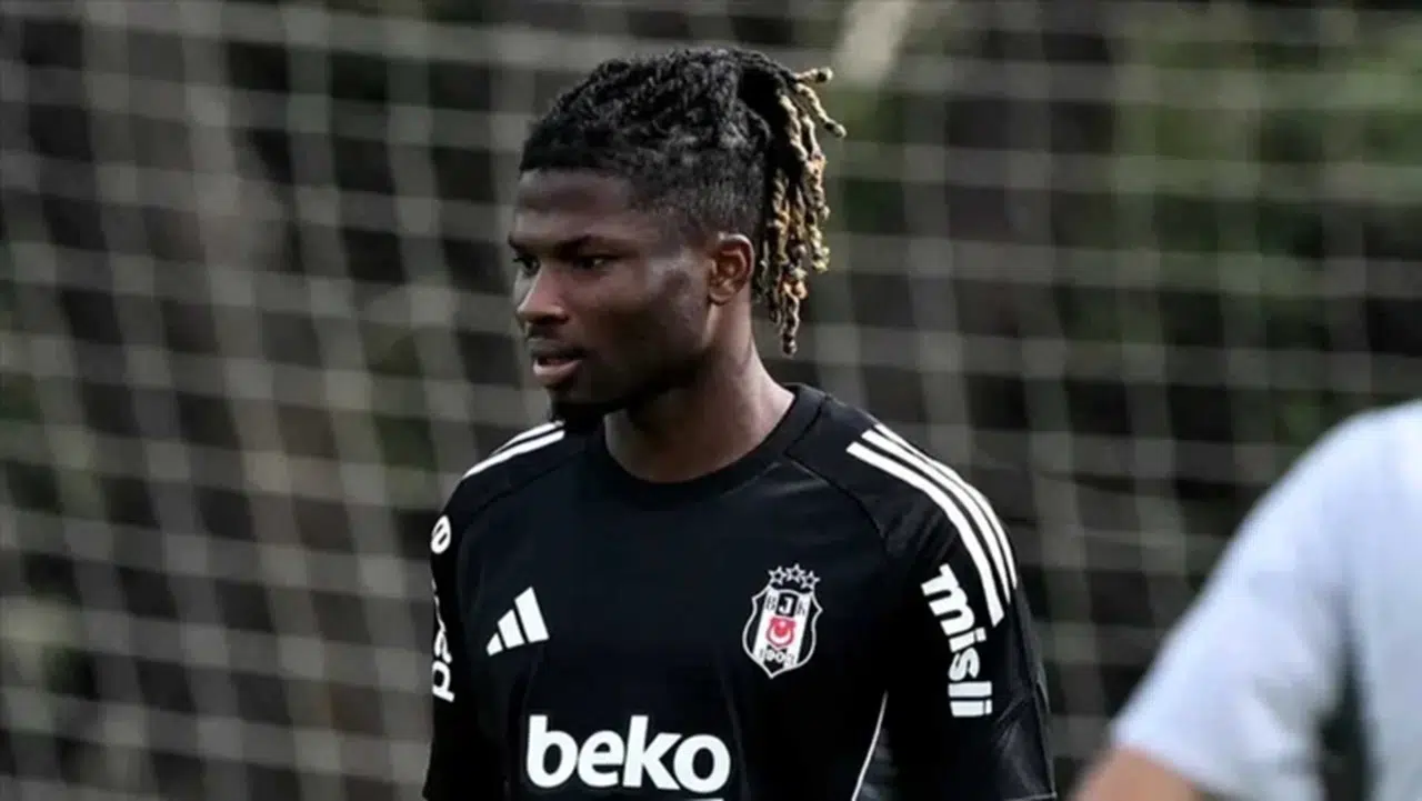 Fenerbahçe'den Beşiktaş'ın eski yıldızına transfer hamlesi