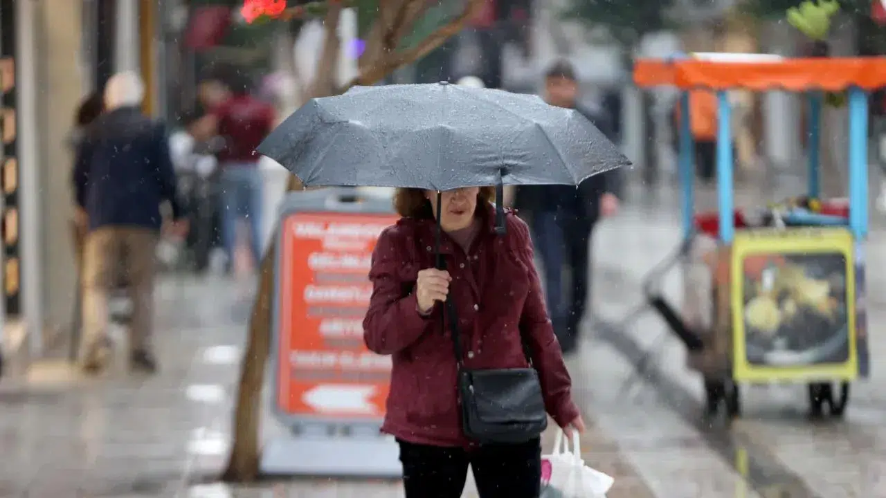 Hafta sonu hava durumu nasıl olacak? Meteoroloji uyardı! Sağanak yağış geri dönüyor