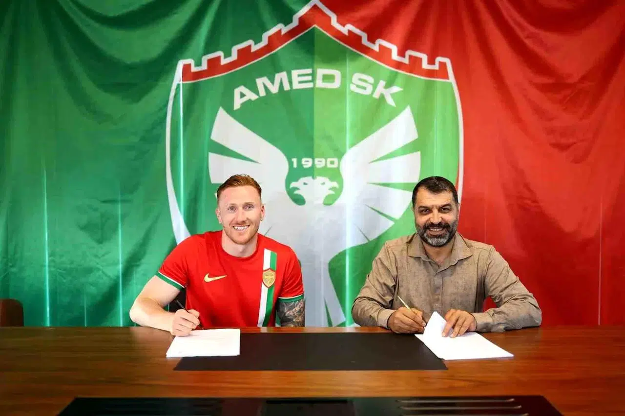 Amed Sportif Faaliyetler, David Bates'i transfer etti