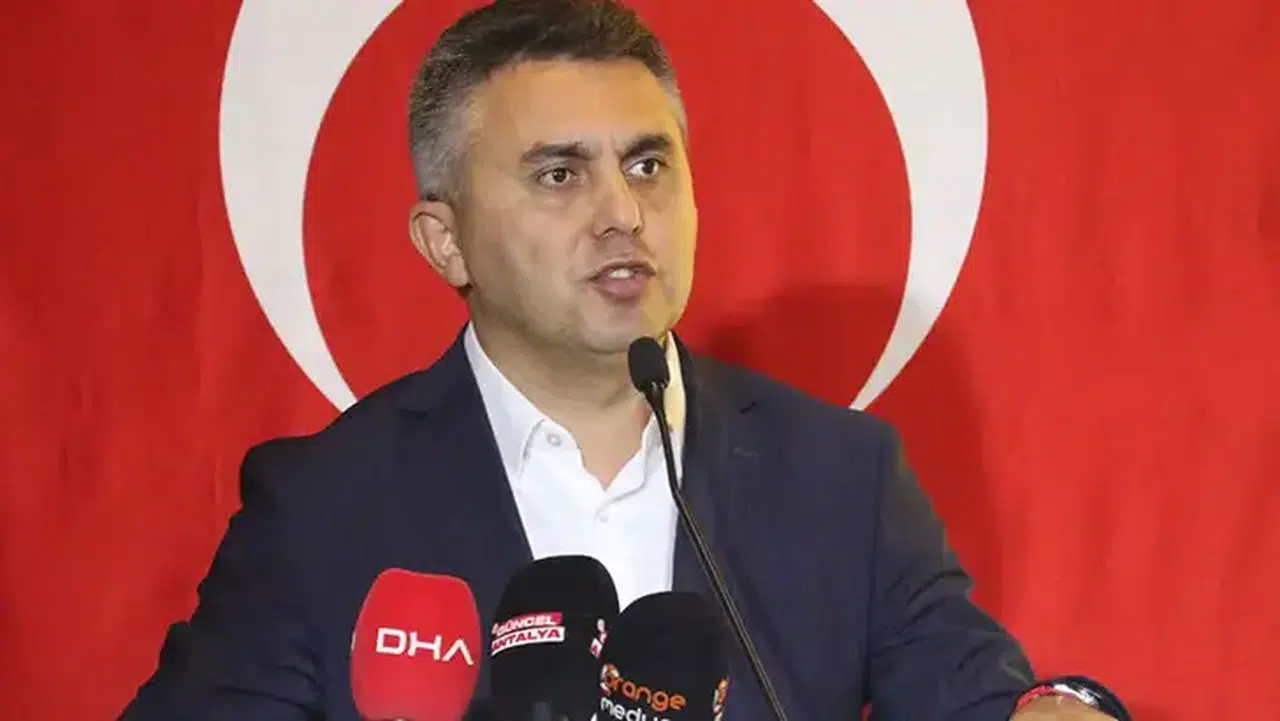 Antalyaspor'da yeni dönem: Mustafa Ergün Antalyaspor A.Ş. başkanlığına seçildi