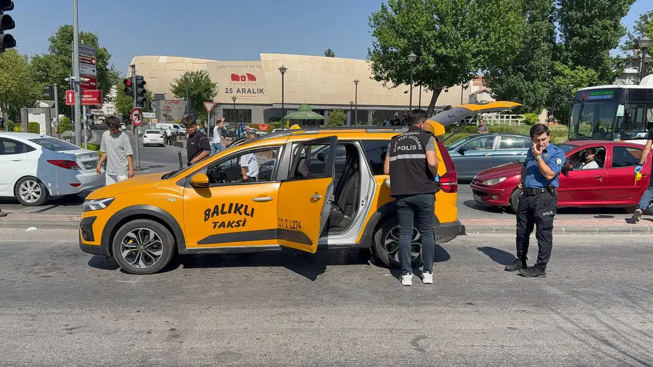 Gaziantep'te taksiciler arasında bıçaklı kavga: 6 kişi yaralandı