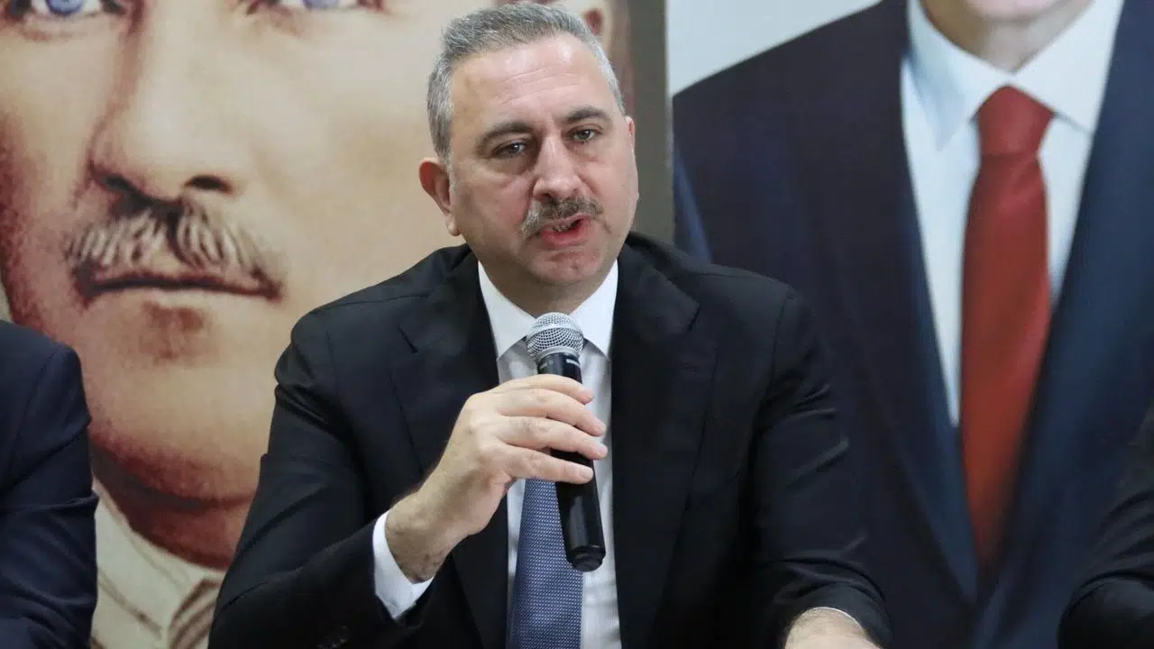 Abdulhamit Gül'den Netanyahu tepkisi: "Diktatör arayan aynaya baksın"