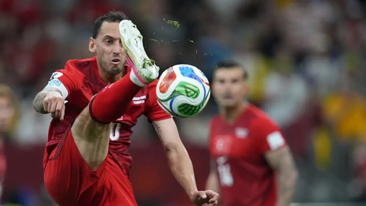 Hakan Çalhanoğlu'ndan Avustralya yenilgisi sonrası mesaj: "Bazen tokat yemek iyi gelir"