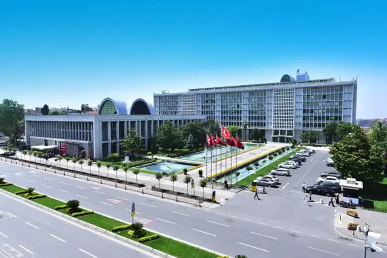 İBB'ye yönelik yolsuzluk davasında 53'üncü duruşma görüldü: 5 sanık için tahliye talebi
