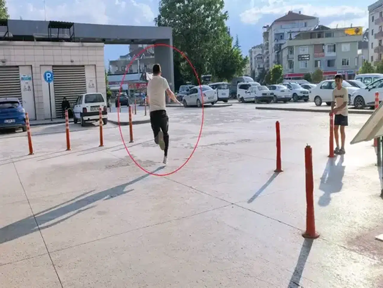 Polisten kaçan hükümlü kimlik kontrolünde yakalandı: 10 yıllık cezası olduğu ortaya çıktı