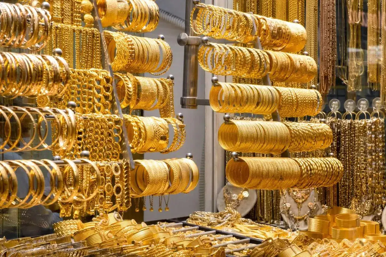 Kuyumculukta yeni dönem başladı! Sentetik taşlar artık açıkça belirtilecek