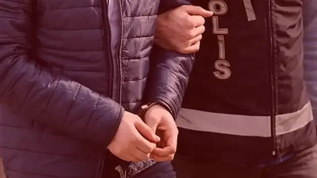 Rüşvet soruşturmasında gözaltına alınan 2 kişi tutuklandı