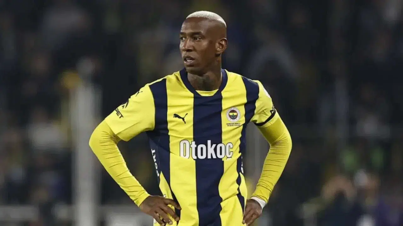 Fenerbahçe'de Talisca şoku! Antrenmanı yarıda bıraktı