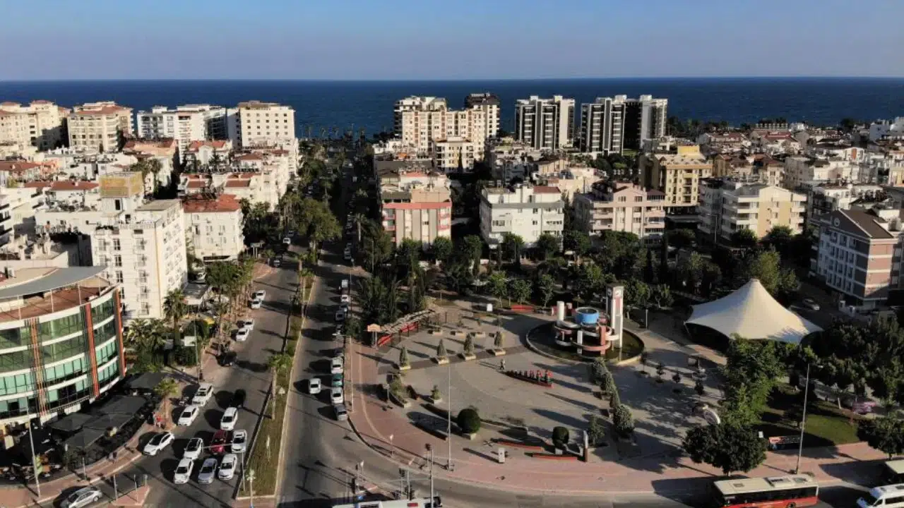 Lüks rezidansta aidat krizi: 20 bin liralık aidat ve ek ödeme tartışması mahkemelik oldu