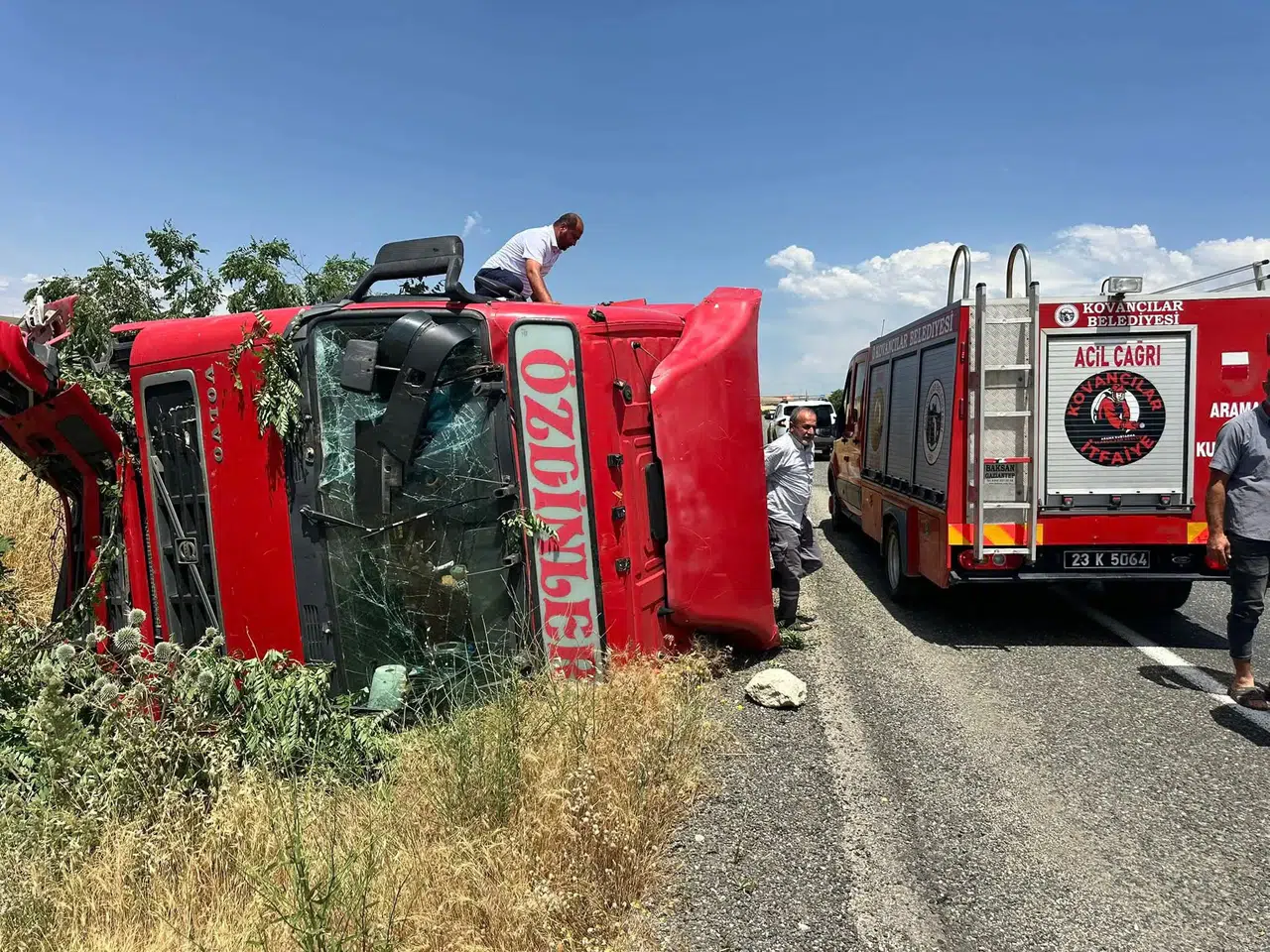 Elazığ’da tır kazası: Sürücü yaralandı