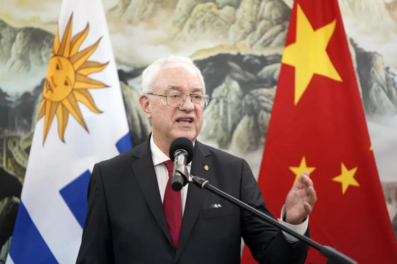 Uruguay'dan Çin vatandaşlarına vize kolaylığı