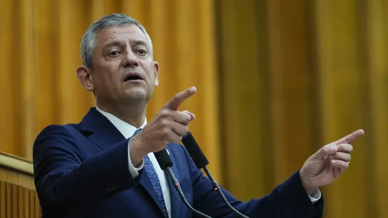 CHP’de yeni parti senaryosu: Özgür Özel’in yol haritası netleşiyor